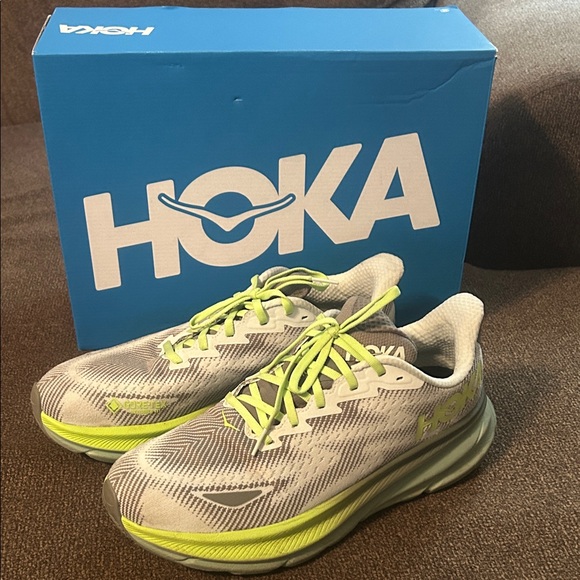HOKA Clifton 9 GTX (Waterproof) - Picture 1 of 4